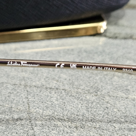 Salvatore Ferragamo Women's Sunglasses with Brown Frame NWT - Picture 8 of 16